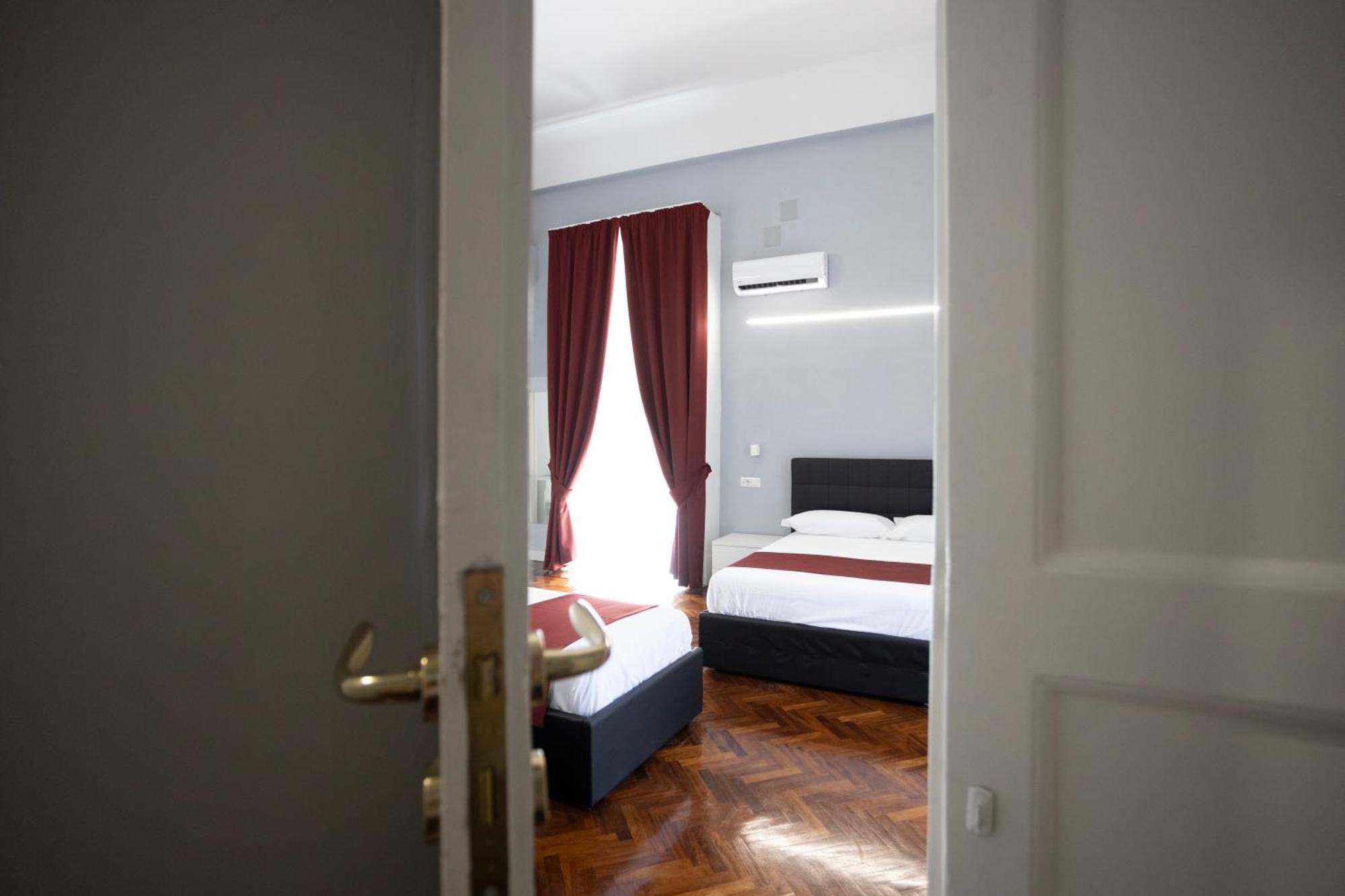 La Chambre Duomo Naples Exterior photo